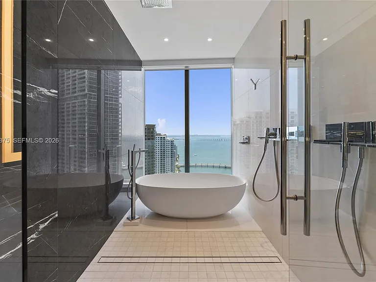 300 Biscayne Boulevard Way #3104 — Photo 23