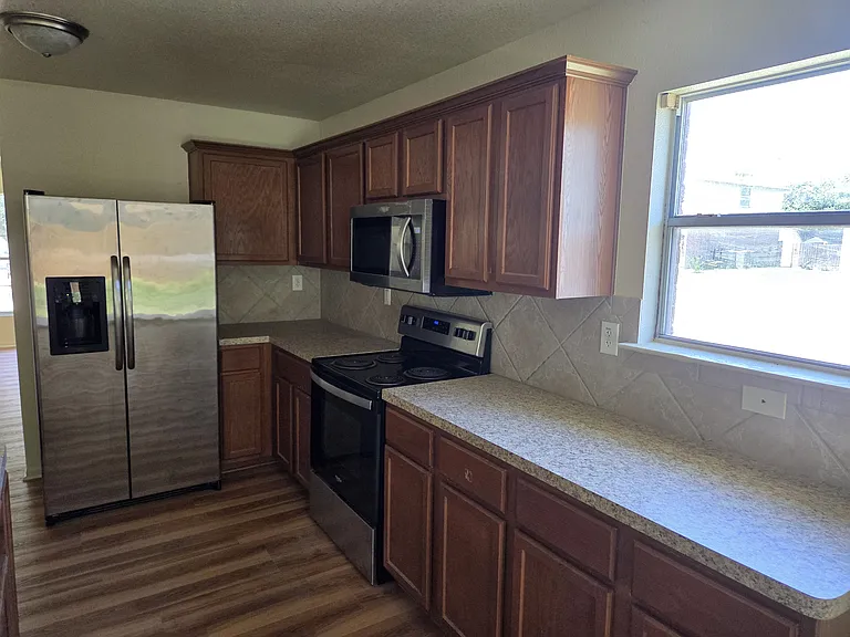 5109 Coach Stop Dr — Photo 4