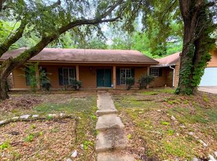 1608 Melrose Pl, Clinton, MS 39056