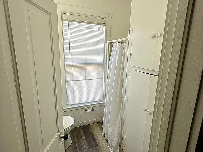 514 N Dubuque St #3 — Photo 5