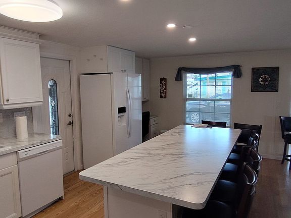 5th image of 207 Spanish Lakes Dr