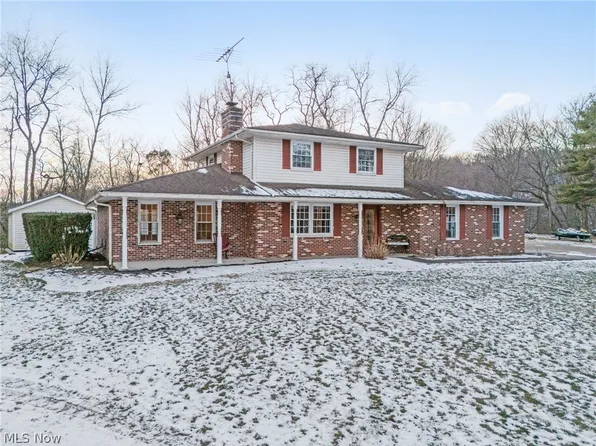 5126 Easton St NW, Malvern, OH 44644