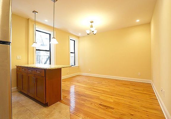 4th image of 601 W 185th St #2B