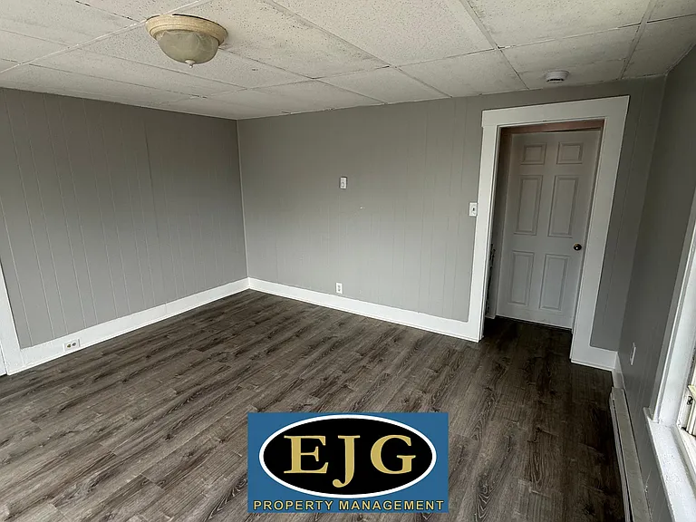 106 Vine St #2 — Photo 13