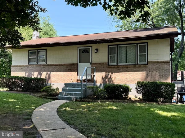 3821 Willow Grove Ave, Reading, PA 19605