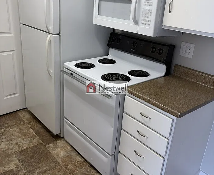 230 W Center St #23 — Photo 1