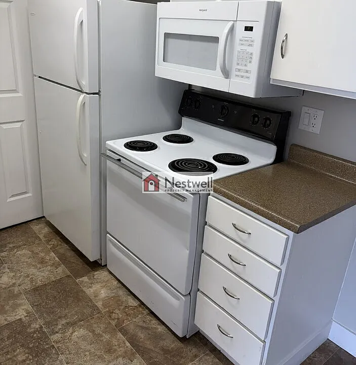 230 W Center St #23