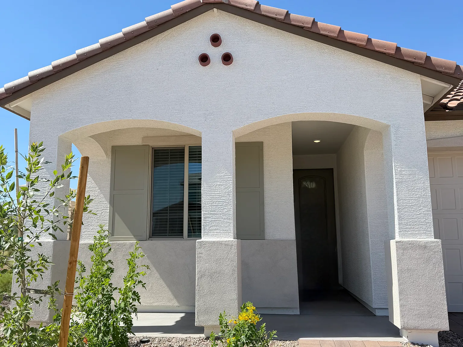4 bed, 1831 sqft, $2,600 — Photo 2