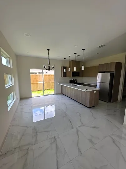 1807 West Violet Drive - 4 — Photo 1