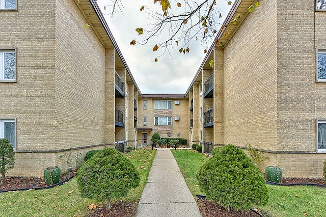 1st image of 3548 N Oleander Ave APT 102
