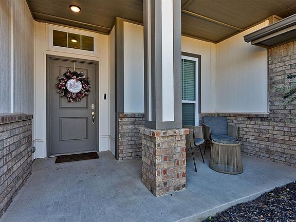 2nd image of 1350 SE 17th Pl