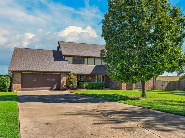 438 Chisholm Cir, Bartlesville, OK 74006