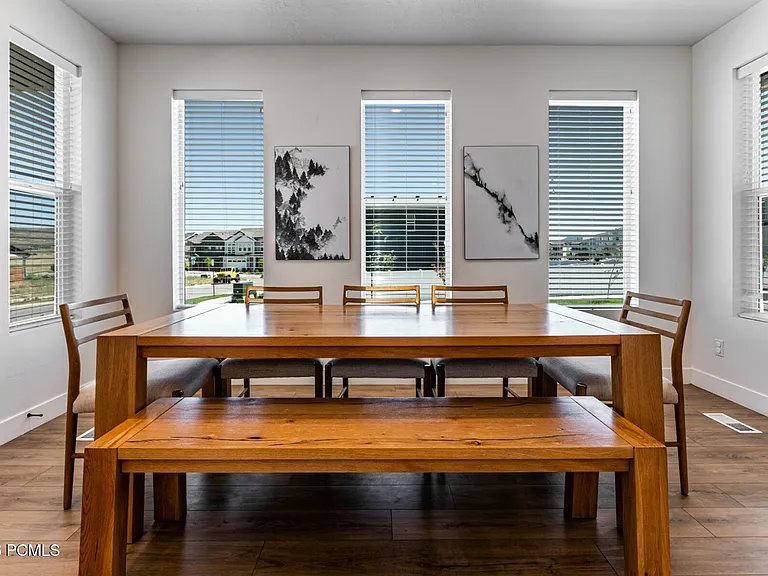 6885 Woods Rose Dr — Photo 6