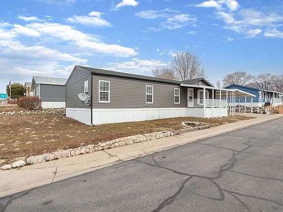 4th image of 332 Hillgate Way