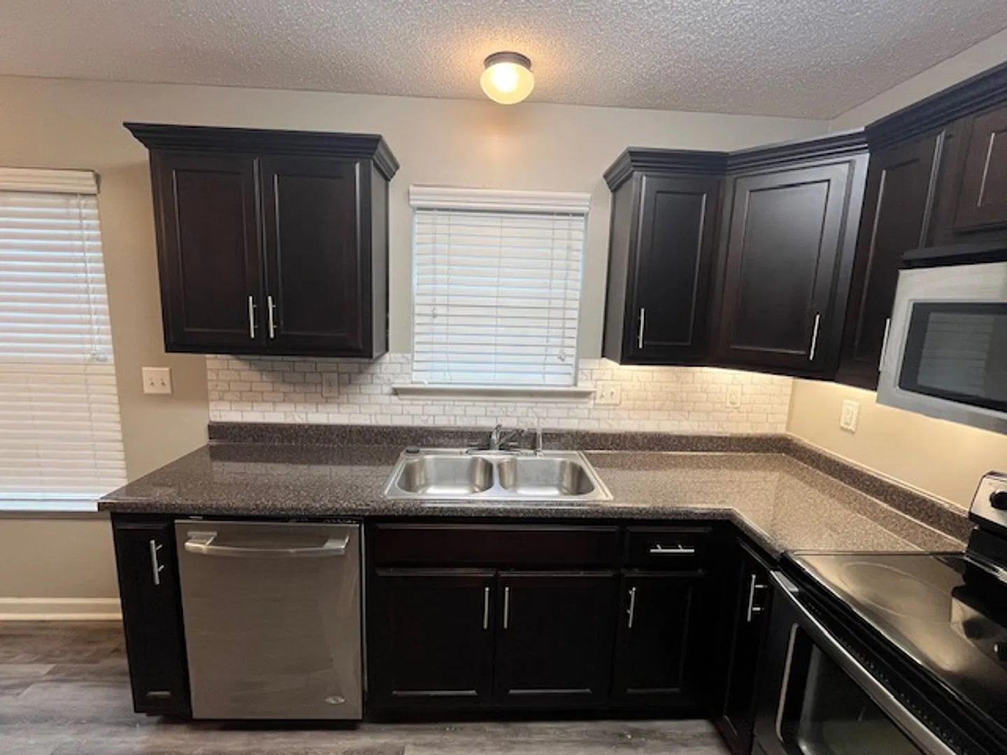 Renovated 4 Bedroom 2.5 Bath Home for Rent! (1778 square feet, Per owner) — Photo 3