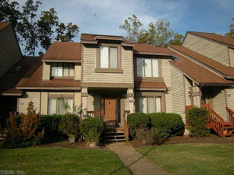 1st image of 230 Misty Pointe Ln