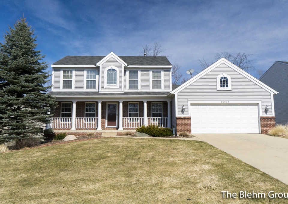 1st image of 2205 Beatrice Dr NE