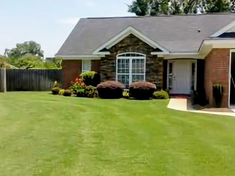 801 Perry Ct