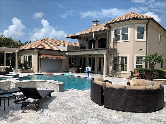 3rd image of 154 Primrose Dr