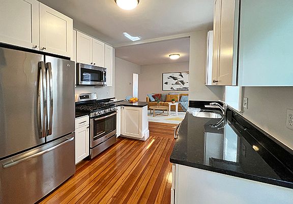 2nd image of 17 Ashland St #2F