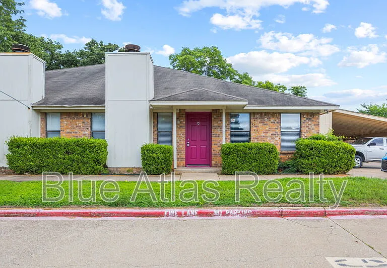 916 Hilltop Dr #A — Photo 1