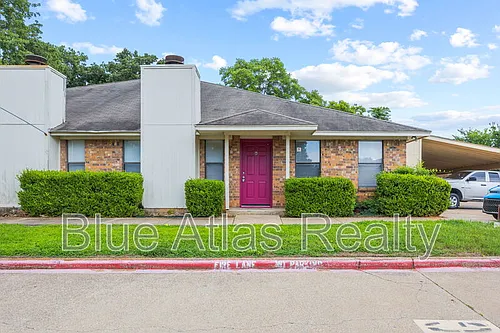 916 Hilltop Dr #A Photo 1