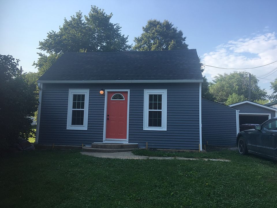 1st image of 212 W F St