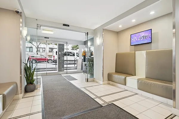 Rented by Greystar | media 16