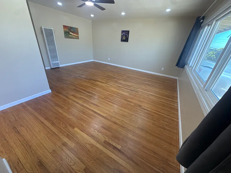 5457 Dorothy Dr — Photo 2