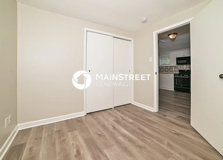 5115 Landbrook Dr — Photo 10
