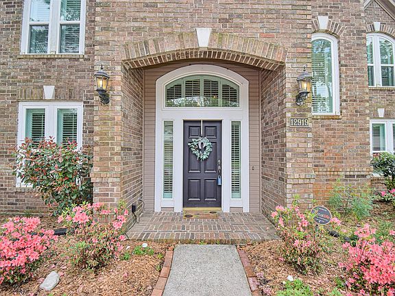 5th image of 12919 Bristol Berry Dr