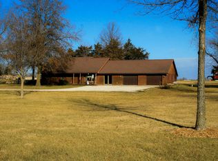 2817 County Road 338, New bloomfield, MO 65063