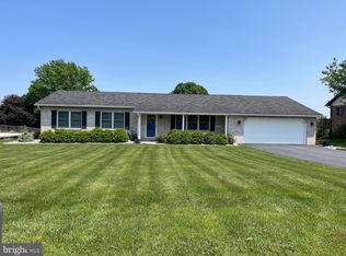 1807 Blacklatch Ln, Middletown, PA 17057