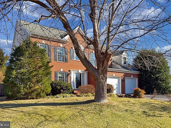 3rd image of 13106 Farmsted Ct