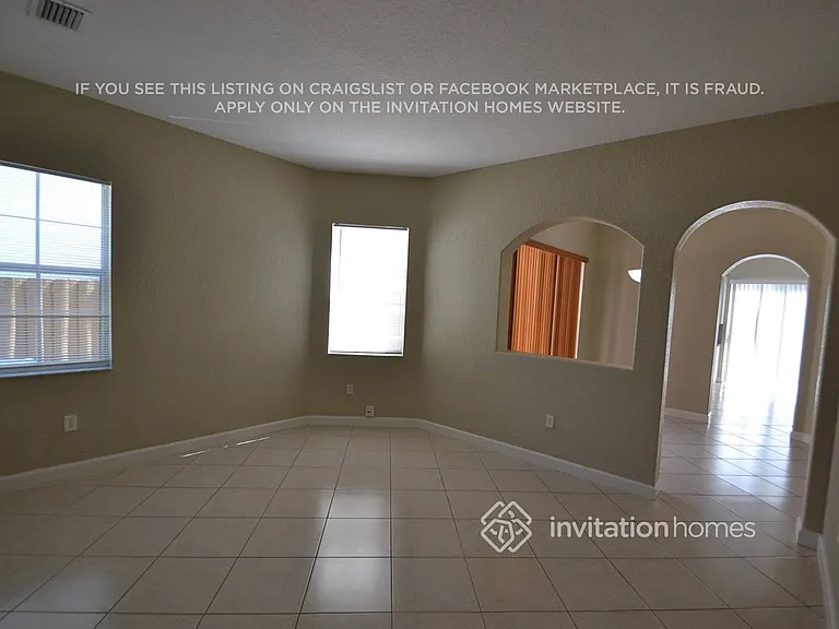 18301 NW 89th Ave — Photo 4