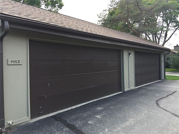 4th image of 1453 Carriage Trace Blvd