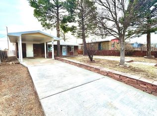 711 El Creston Cir, Las Vegas, NM 87701