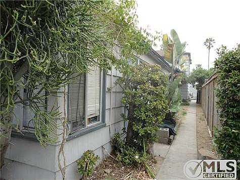 1st image of 4853 Lotus St