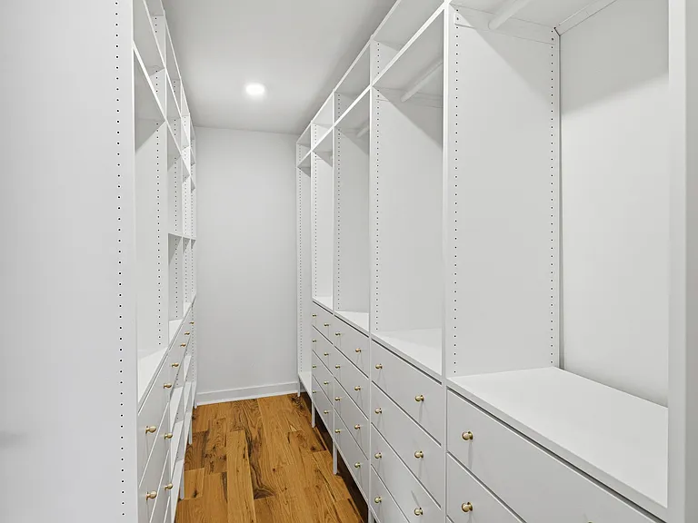 7013 Pipers Glen Way — Photo 12