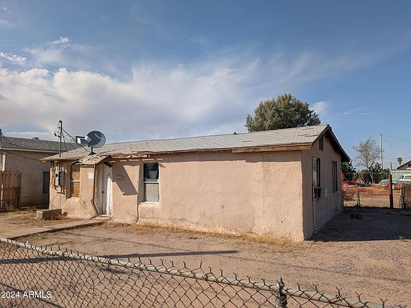 2nd image of 208 W DR MARTIN LUTHER KING JR Street