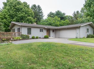 6050 Old Post Rd, Kalamazoo, MI 49009