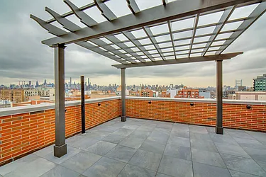 Rented by Bouklis Group