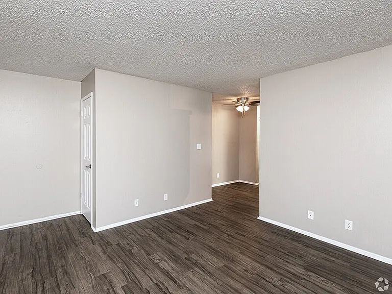 Peachwood Apartments — Photo 6