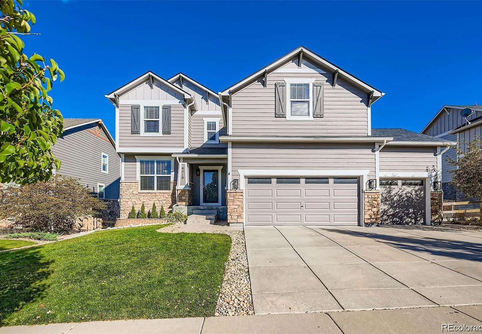 6 bed, 4.0 bath, 3323 sqft, $4,500 — Photo 1