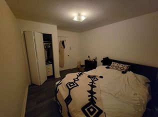 190 Pemberton Ave #2, Toronto, ON M2M1Y8