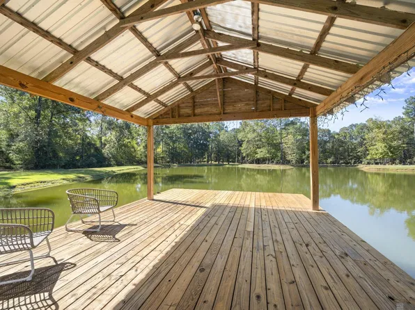 15693 Alphonse Forbes Rd, Pride, LA 70770
