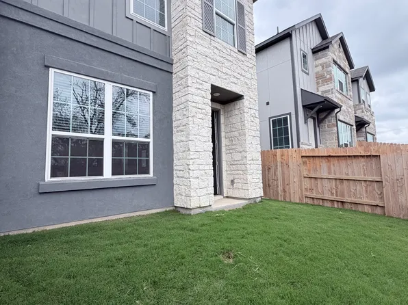 1011 Boxelder Rd, New Braunfels, TX