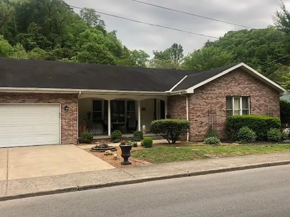 171 Myra Barnes Ave, Pikeville, KY 41501