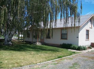 2061 Ashue Rd, Wapato, WA 98951