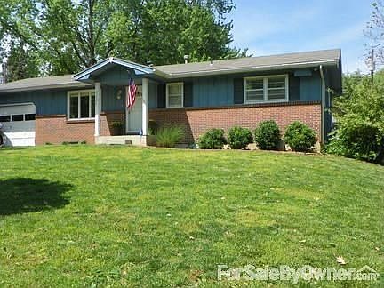 2nd image of 3220 Highland Cir